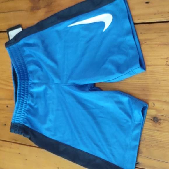 Nike Bottoms Nwt Nike Athletic Shorts Sz 7 Poshmark